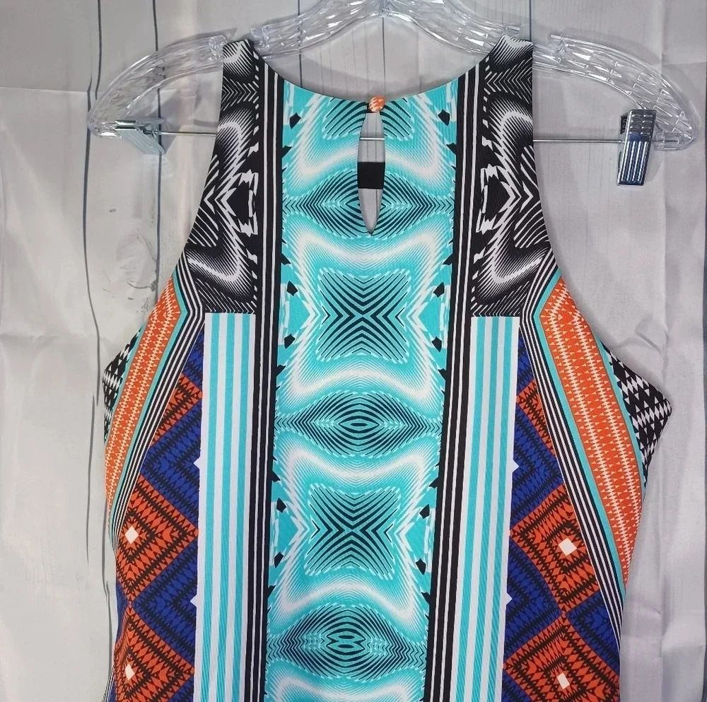 Bisou Bisou Aztec print halter style shirt - Picture 9 of 10